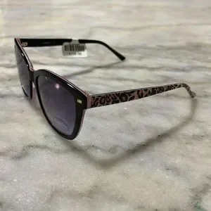 Women’s black and cheetah print bebe sunglasses Bebe Animal Print Soft Square w/ Gradient Lens – Eyedictive main image 4
